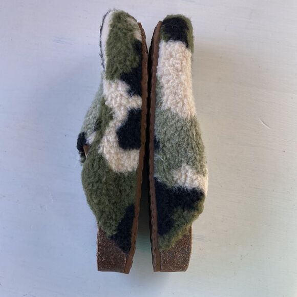 Steve Madden Green and Black Camo Mules - Picture 7 of 10